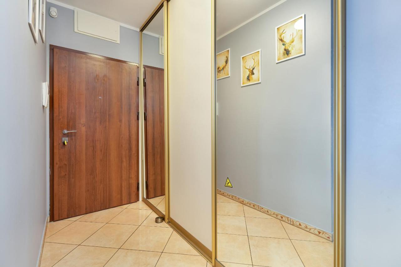 Comfortable Wojskowa Apartment By Noclegi Renters Poznań Exterior foto